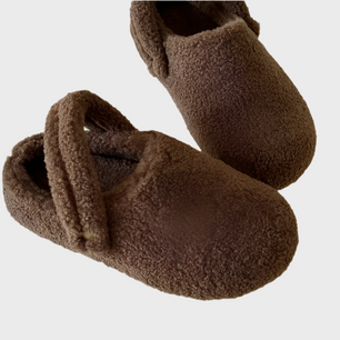 FLUFFY SLIPPERS - MOONRAKER